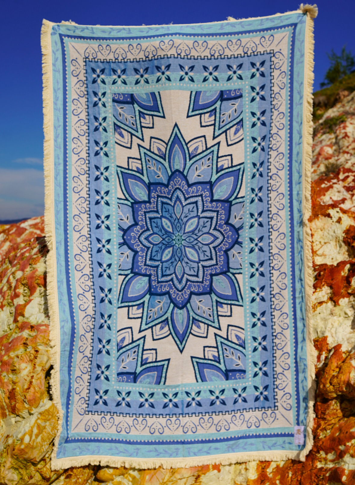 Coastal Bloom Throw