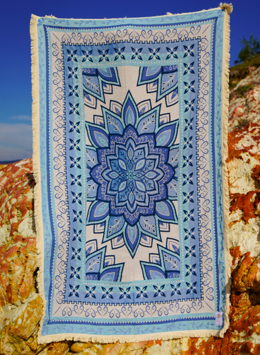 Coastal Bloom Throw