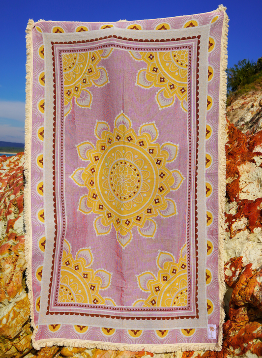 Rosy Sands Throw