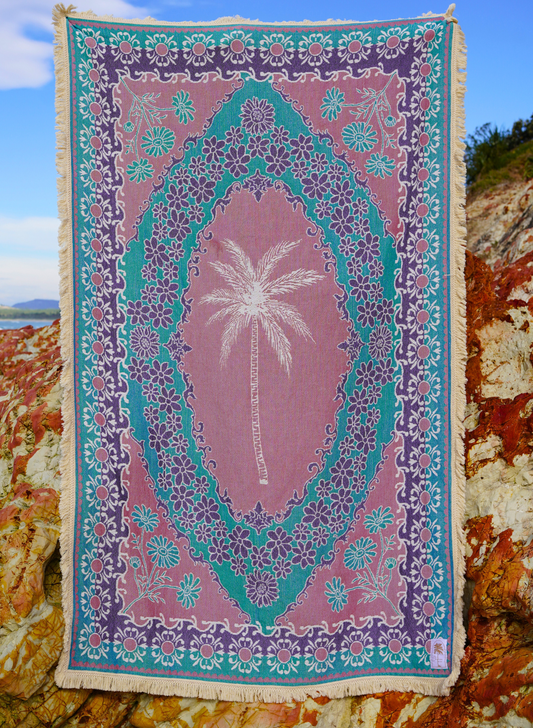 Island Oasis Throw